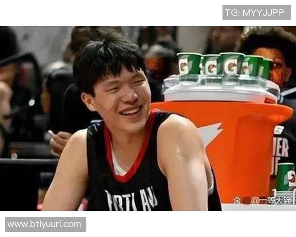 克林根表现平平仅得2分却抢下9篮板球队需更多贡献 克林根表现平平仅得2分却抢下9篮板球队需更多贡献