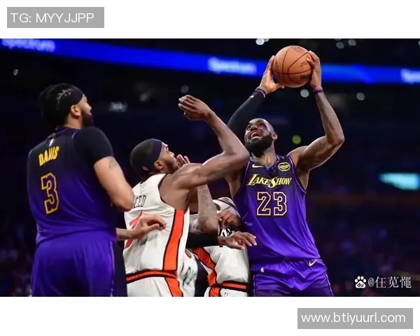 湖人队对詹姆斯伤情表示轻微担忧计划逐步恢复状态