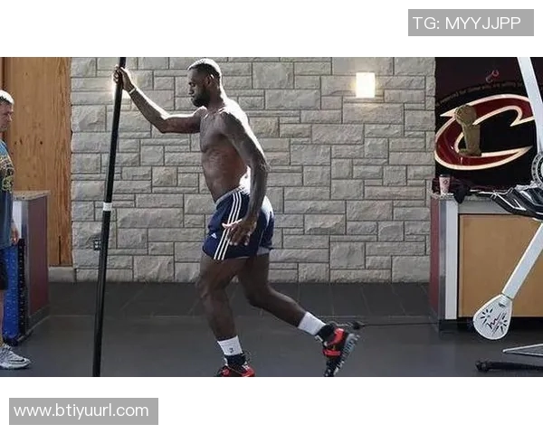 詹姆斯分享训练热情依然享受比赛乐趣如新秀般激动