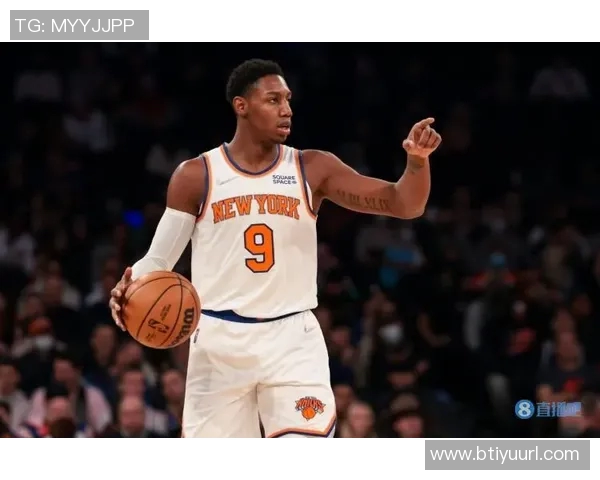 莫布里表现亮眼进攻提升18投8中三分4中8贡献22分外加8篮板3助攻3抢断